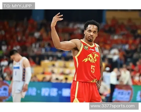 布朗谈场外事业与篮球生涯的平衡普通人也有多重身份与追求